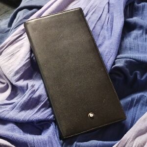Montblanc Black Leather Bi Fold Card Holder.